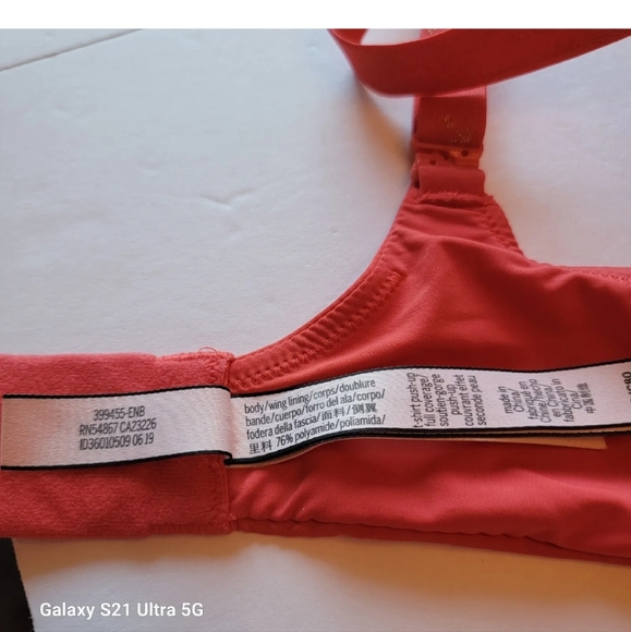 Victorias Secret T-Shirt Push-Up Full Coverage Adjustable Strap Bra Red Size 36C - Picture 9 of 12